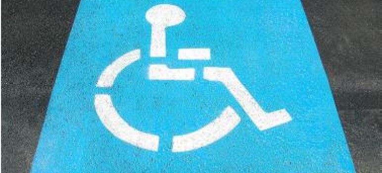 #SoloUnMInuto - parcheggio disabili